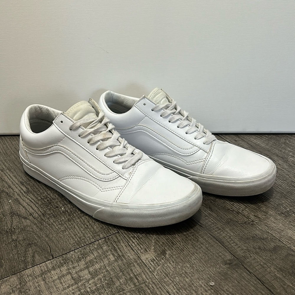 Vans White Old Skool Classic Tumble Leather Men’s Shoe